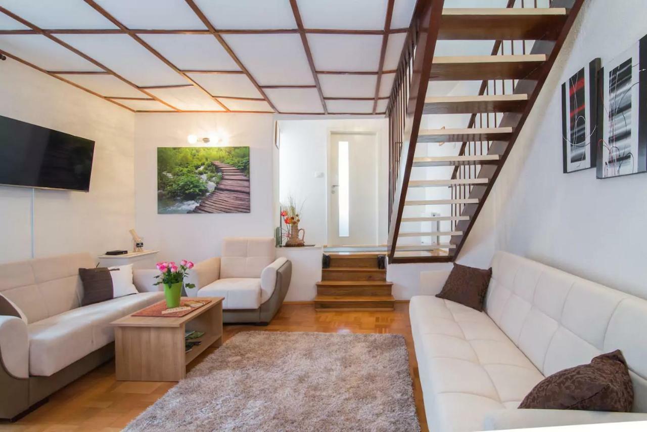 Charming Apartment كوبر المظهر الخارجي الصورة