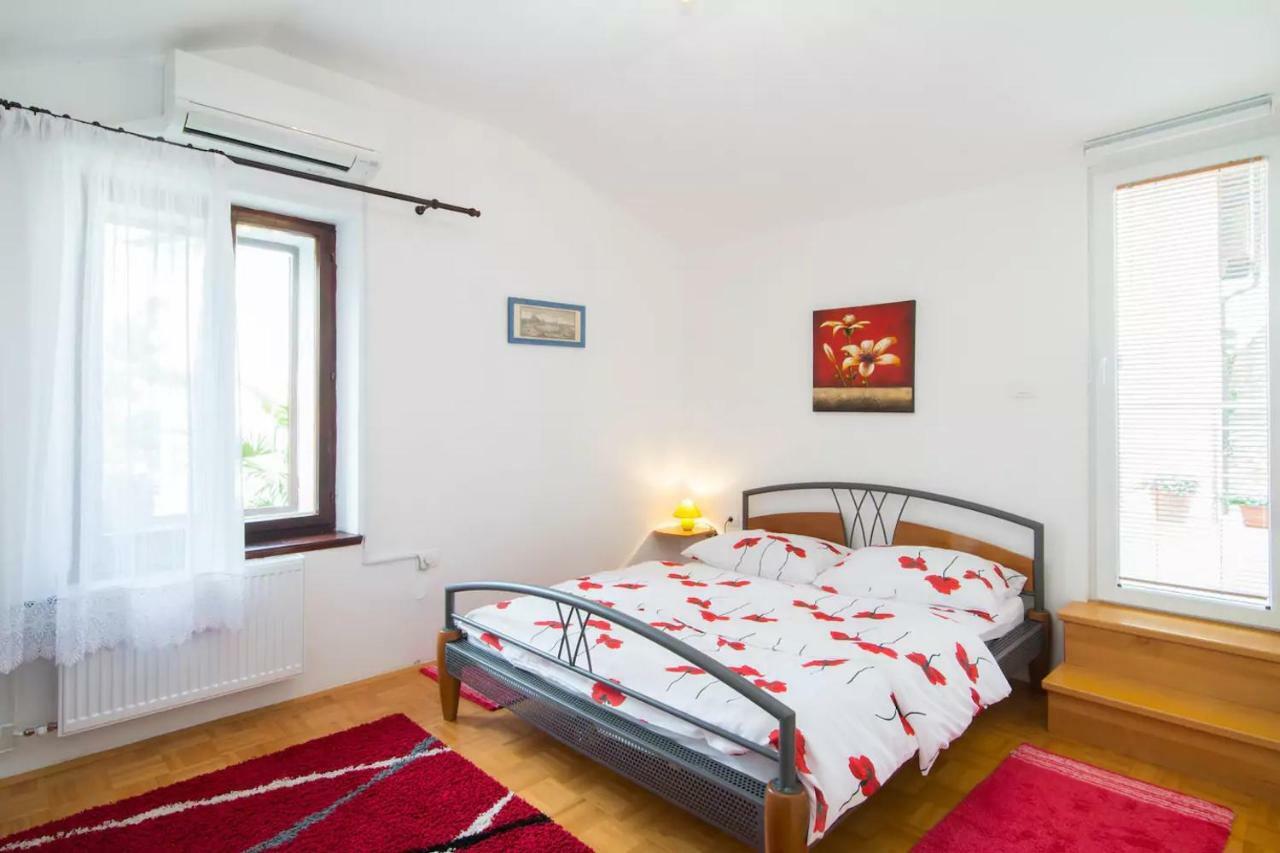 Charming Apartment كوبر المظهر الخارجي الصورة