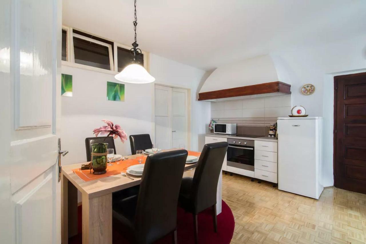 Charming Apartment كوبر المظهر الخارجي الصورة